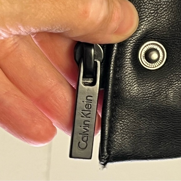 Calvin Klein Women's Sleek Black Leather Jacket - Picture 6 of 9